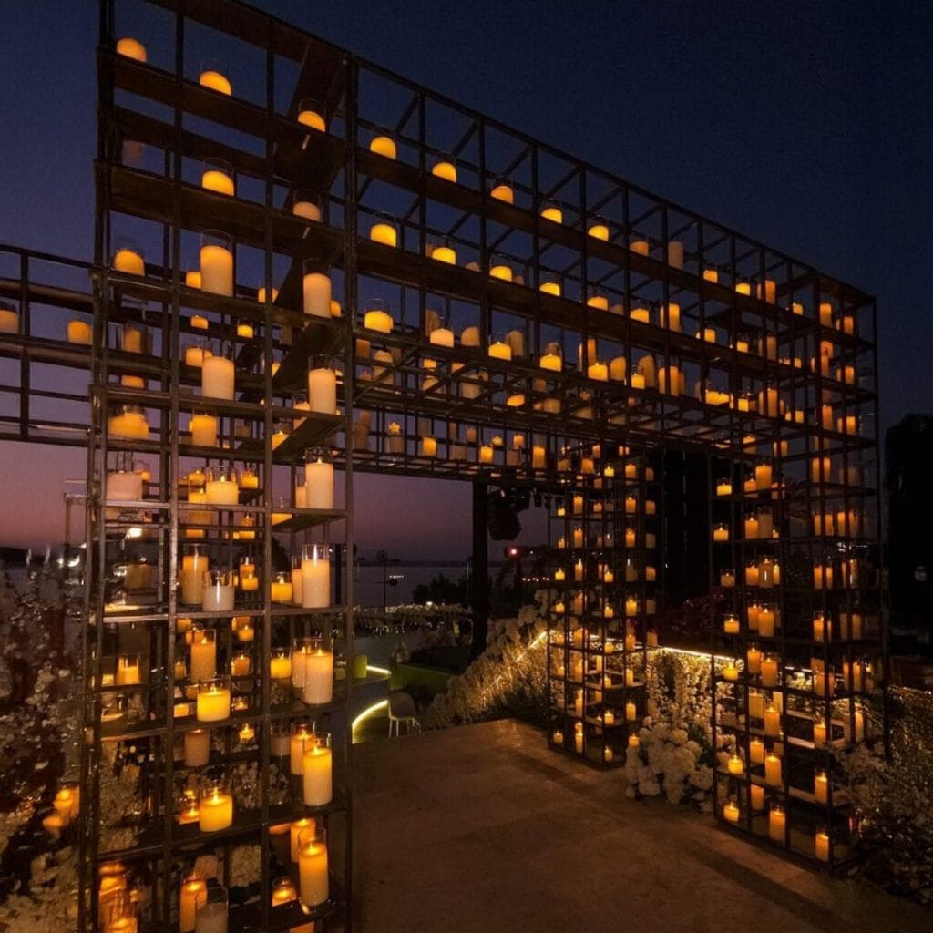 18.-Night-Entry-Decor