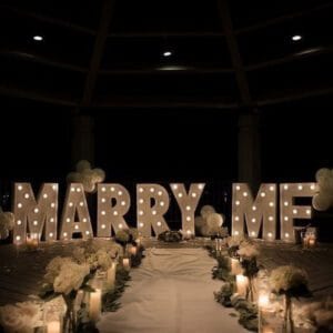 22.2 Warm white bulb Marry Me 2