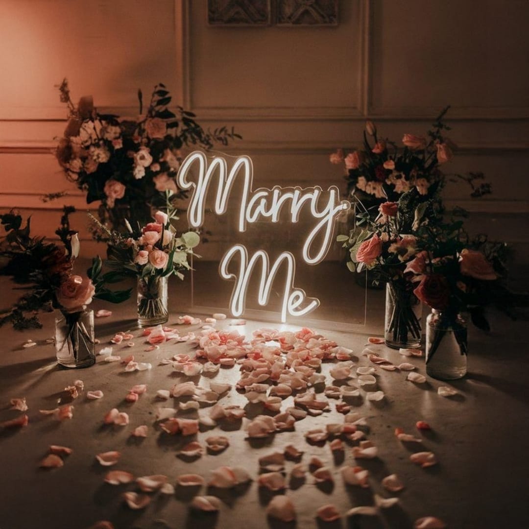 23.-Warm-neon-Marry-me-with-pastel-flowers