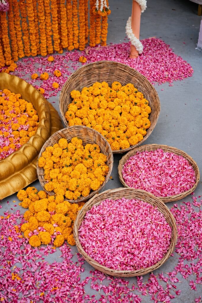 Marigold and Pink Kaner Petal Bar